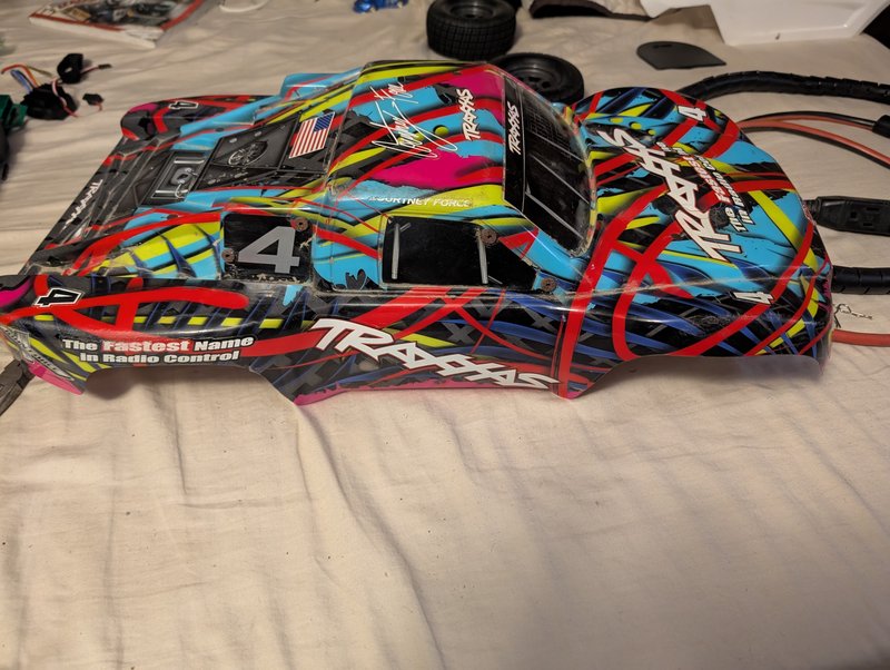 Traxxas slash Body with speakers